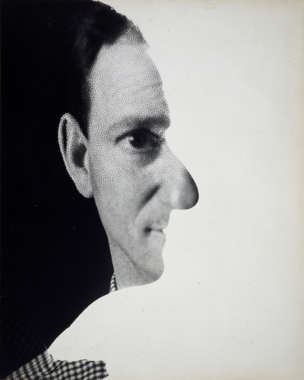 Erwin Blumenfeld, Sans titre (Autoportrait), 1945. Tirage d'époque, 59 x 52 cm avec cadre. Collection particulière.