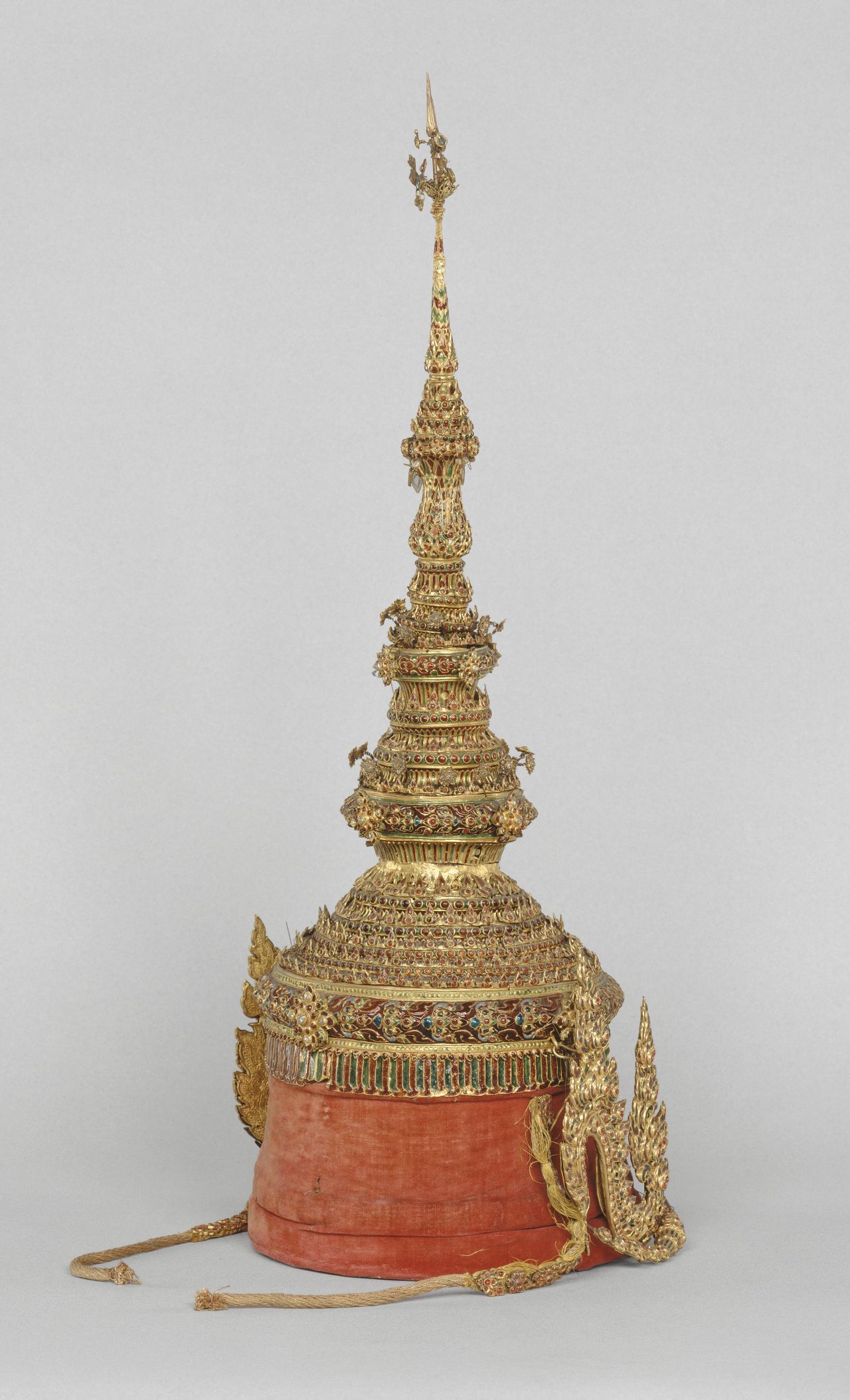 (c) A Replica of Royal Thai Crown