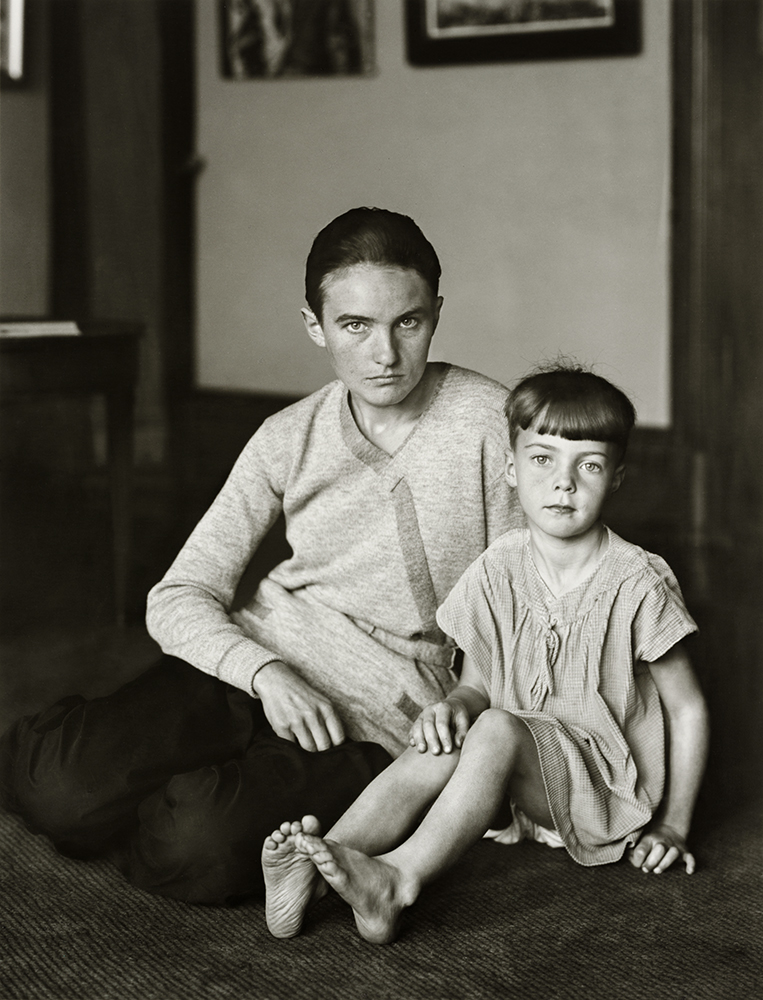 August Sander, “Mère et fille” [Helene Abelen avec sa fille Josepha], vers 1926 © Die Photographische Sammlung / SK Stiftung Kultur - August Sander Archiv, Cologne; ADAGP, Paris, 2015.